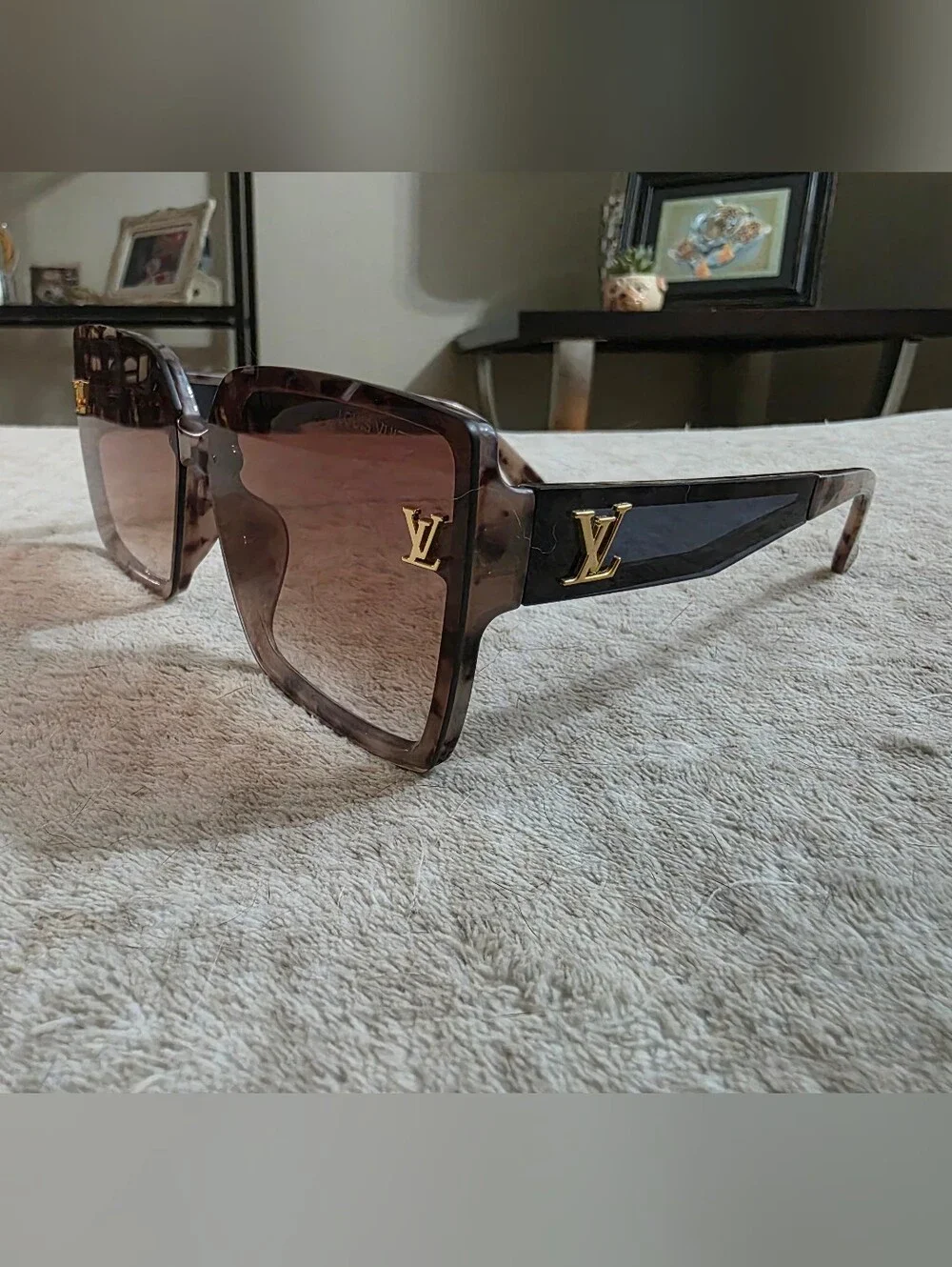 Fashion Brown Gradient Oversized Square Sunglasses
